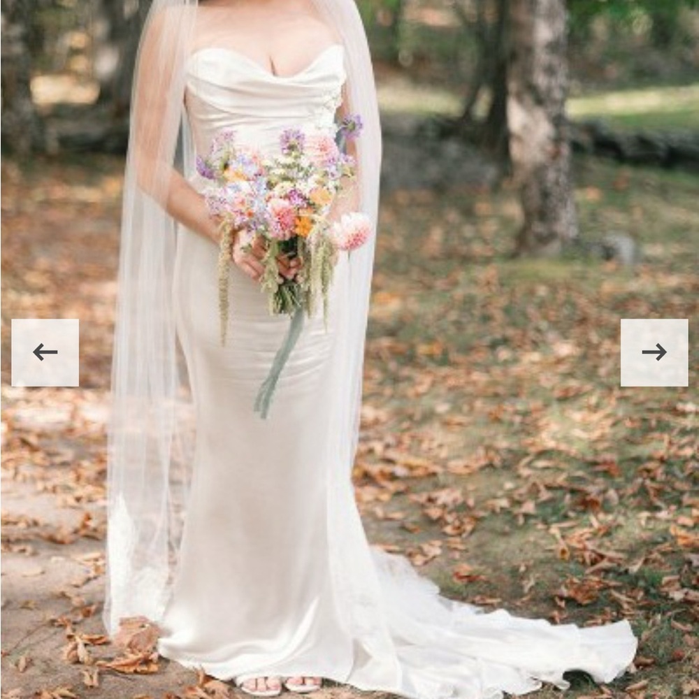 TONI FEDERICI White Lace Bridal Veil - Picture 6 of 11